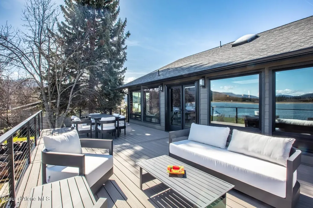 475 Campbell Point Road Laclede ID 83841