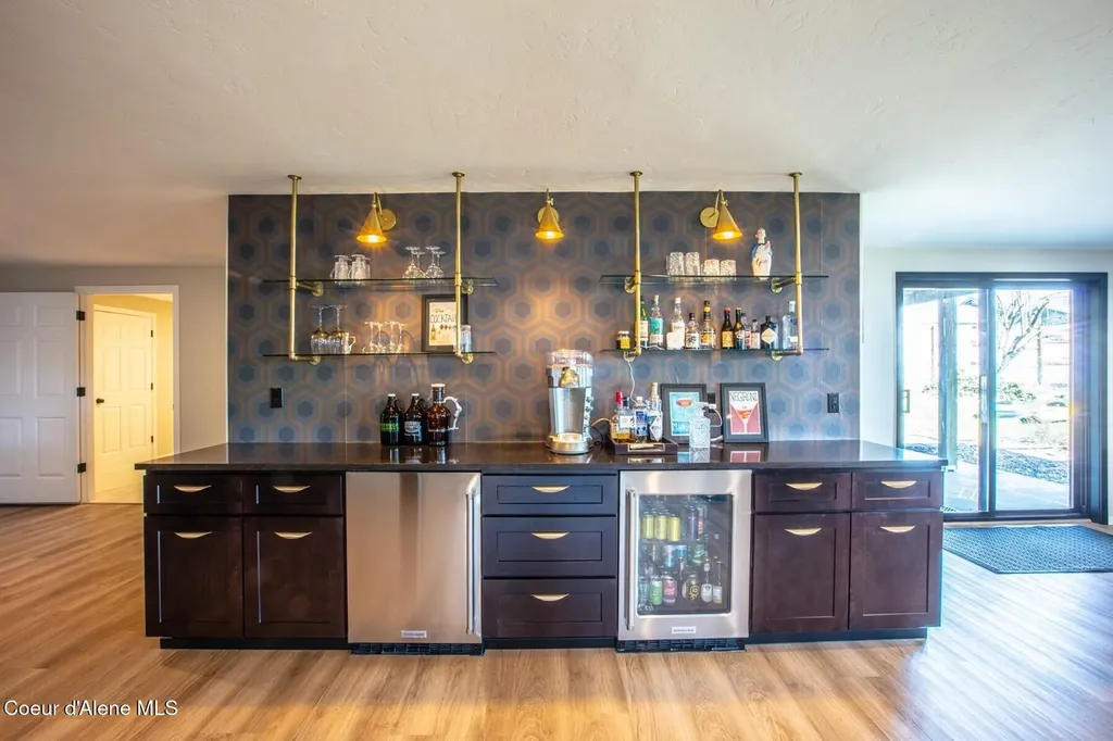 475 Campbell Point Road Laclede ID 83841