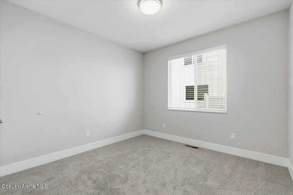 3294 W Giovanni Lane Hayden ID 83835