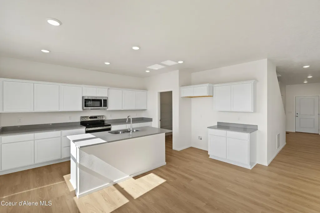 5473 E Aquila Avenue Post Falls ID 83854