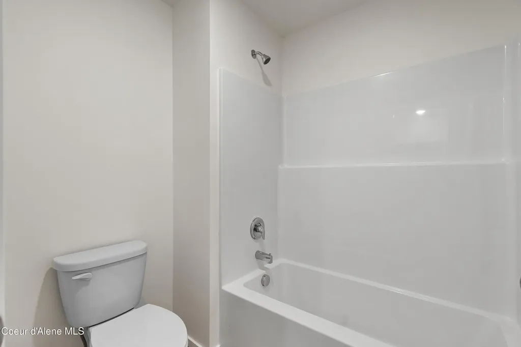 5473 E Aquila Avenue Post Falls ID 83854