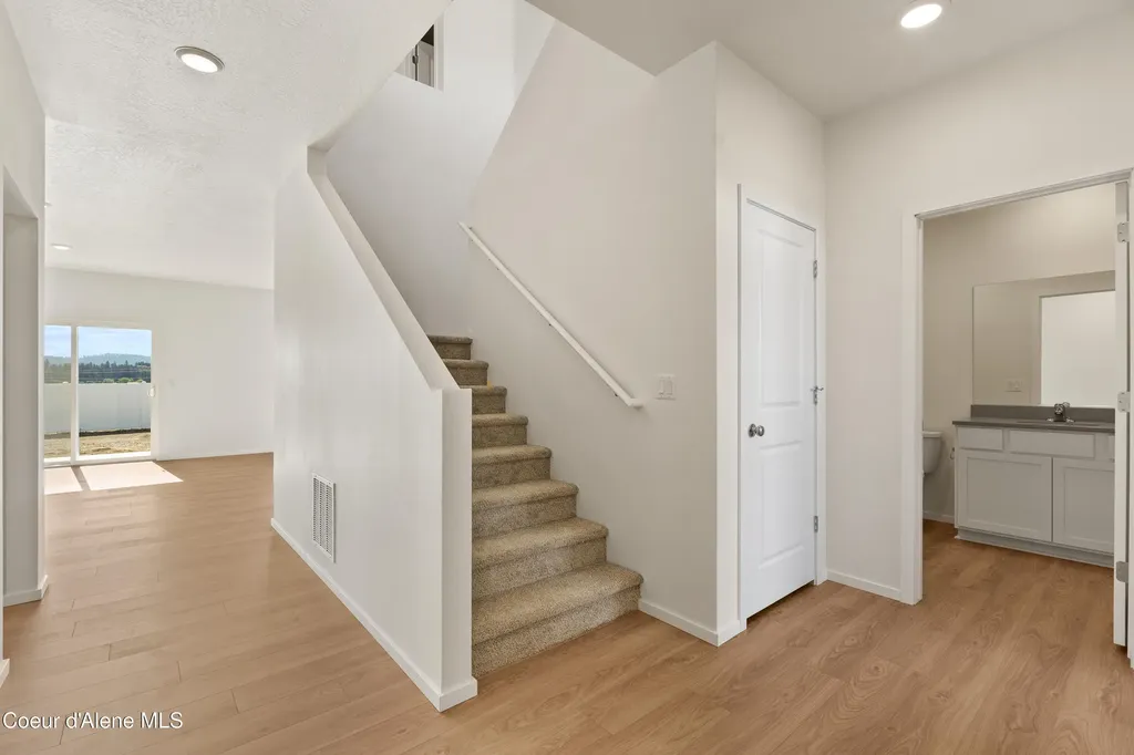5473 E Aquila Avenue Post Falls ID 83854
