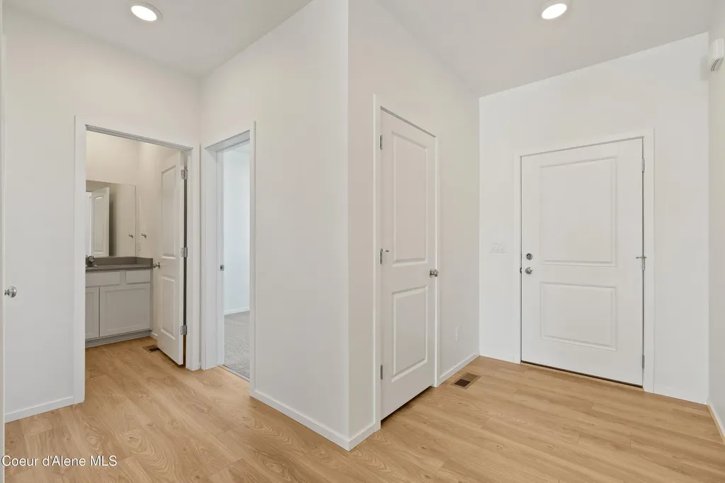 5473 E Aquila Avenue Post Falls ID 83854