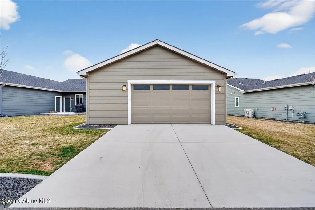 1039 E Blair Avenue Post Falls ID 83854