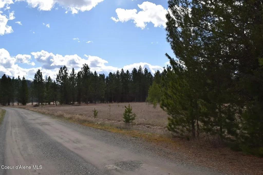 Nna Ponderesa Ranch Road Sagle ID 83860