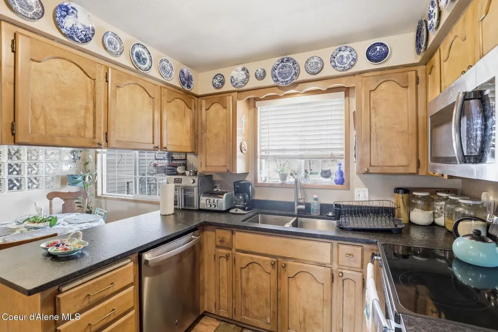 1490 N Glasgow Drive Post Falls ID 83854