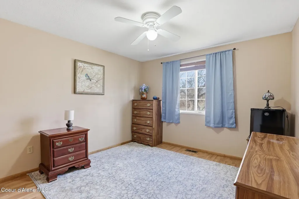 1490 N Glasgow Drive Post Falls ID 83854