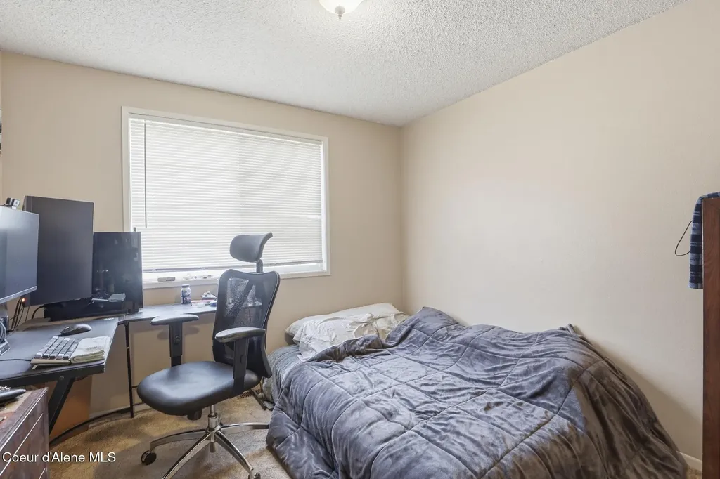 1490 N Glasgow Drive Post Falls ID 83854
