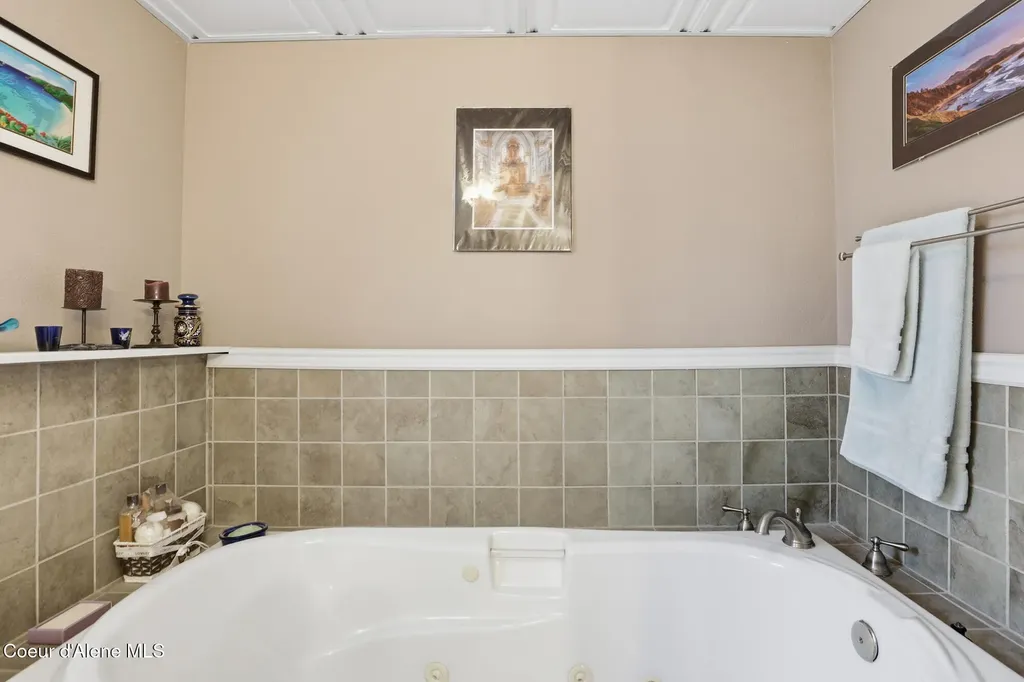 1490 N Glasgow Drive Post Falls ID 83854