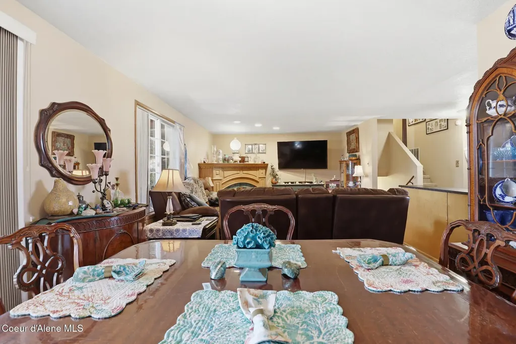 1490 N Glasgow Drive Post Falls ID 83854