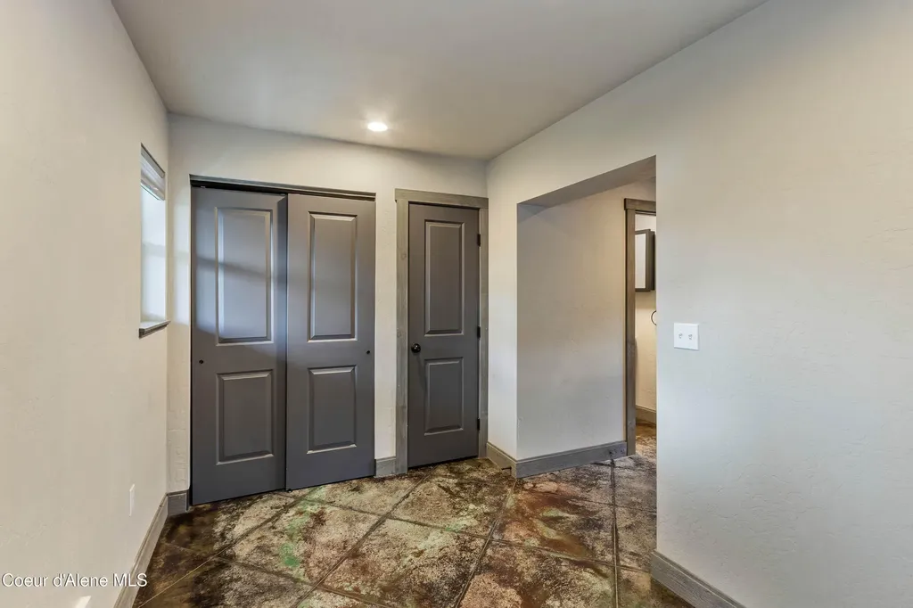 1107 Spruce Street Sandpoint ID 83864