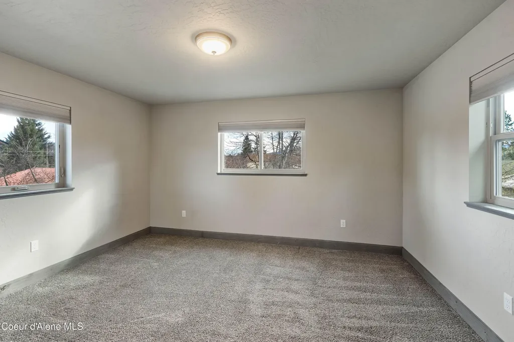 1107 Spruce Street Sandpoint ID 83864