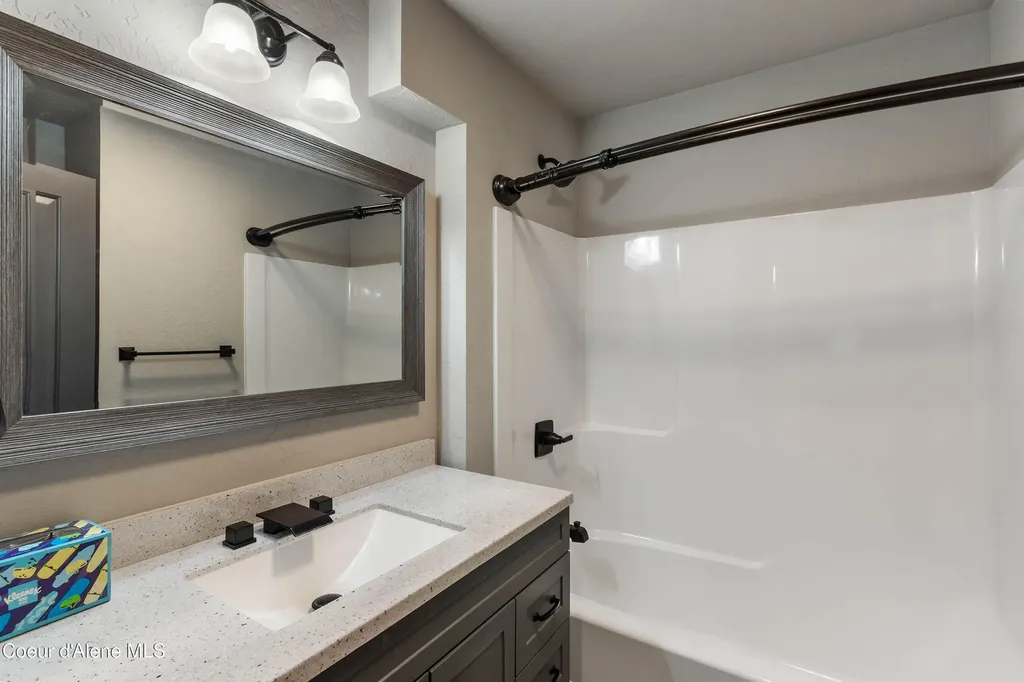 1107 Spruce Street Sandpoint ID 83864