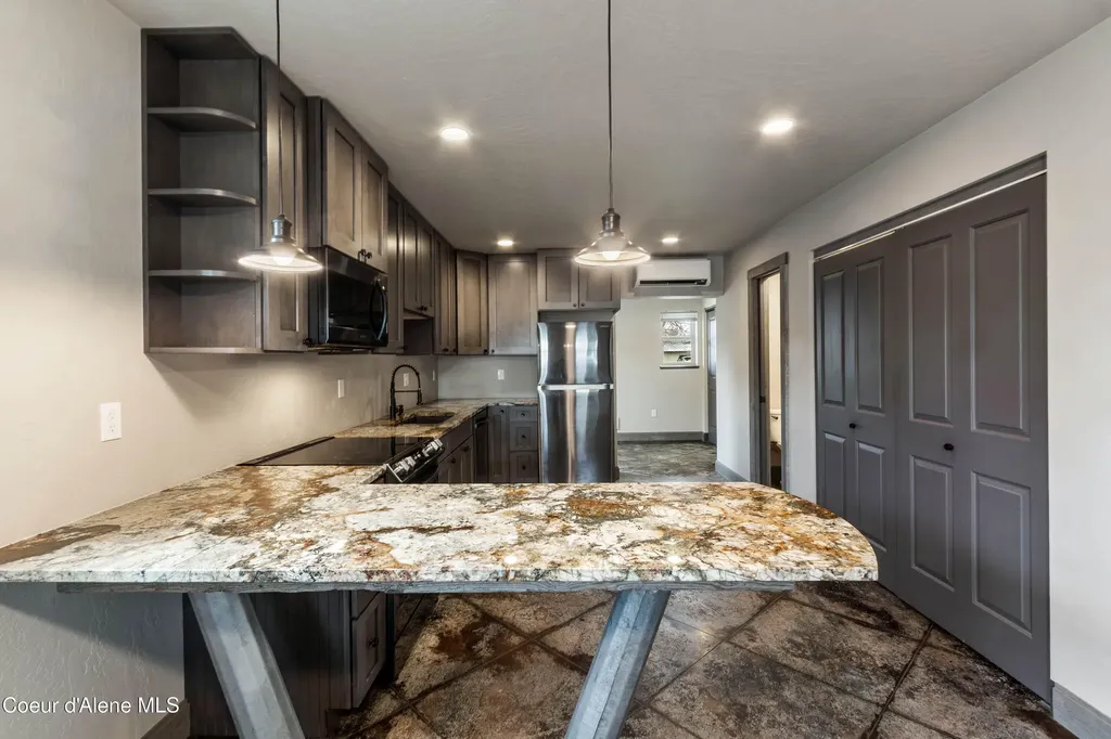 1107 Spruce Street Sandpoint ID 83864