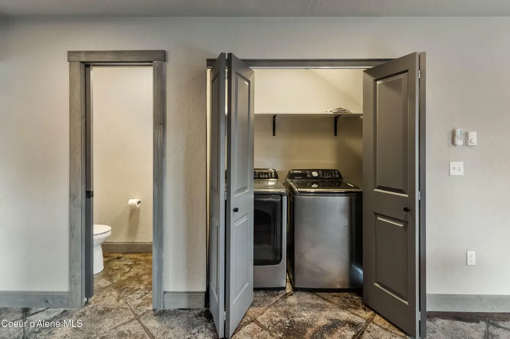 1107 Spruce Street Sandpoint ID 83864