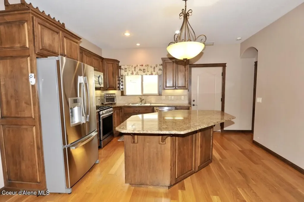 1315 E Mordyl Loop Post Falls ID 83854