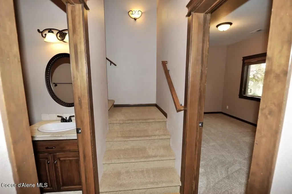 1315 E Mordyl Loop Post Falls ID 83854