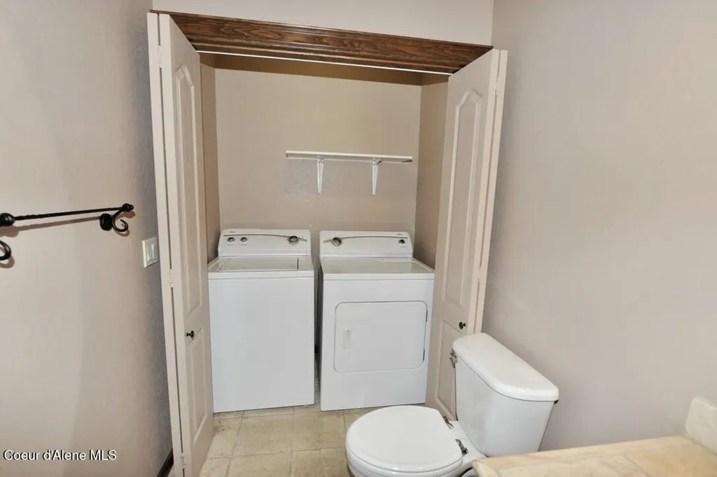 1315 E Mordyl Loop Post Falls ID 83854