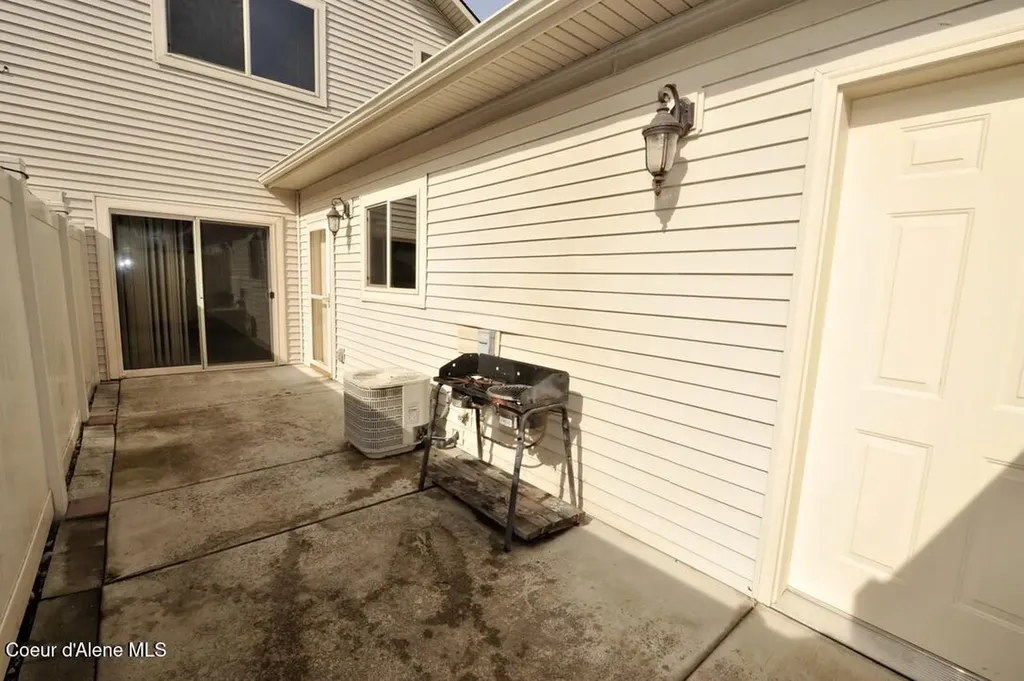 1315 E Mordyl Loop Post Falls ID 83854