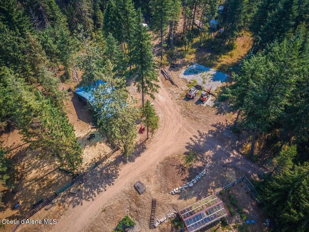 27330 N Timber Ridge Road Rathdrum ID 83858