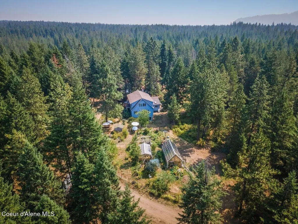27330 N Timber Ridge Road Rathdrum ID 83858