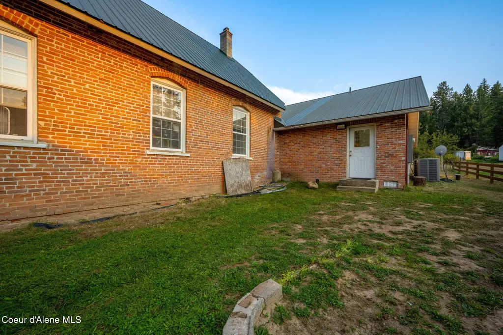 1024 Sagle Road Sagle ID 83860