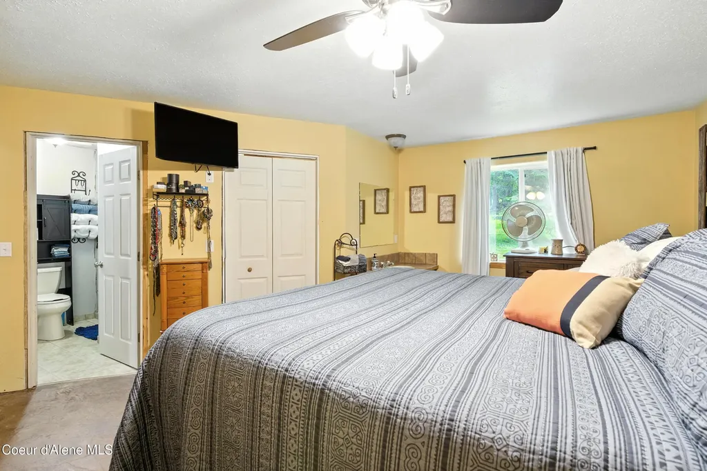528 Trapper Creek Road Sandpoint ID 83864