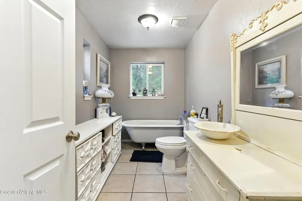528 Trapper Creek Road Sandpoint ID 83864