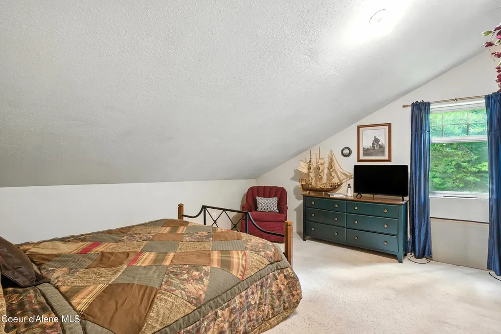528 Trapper Creek Road Sandpoint ID 83864
