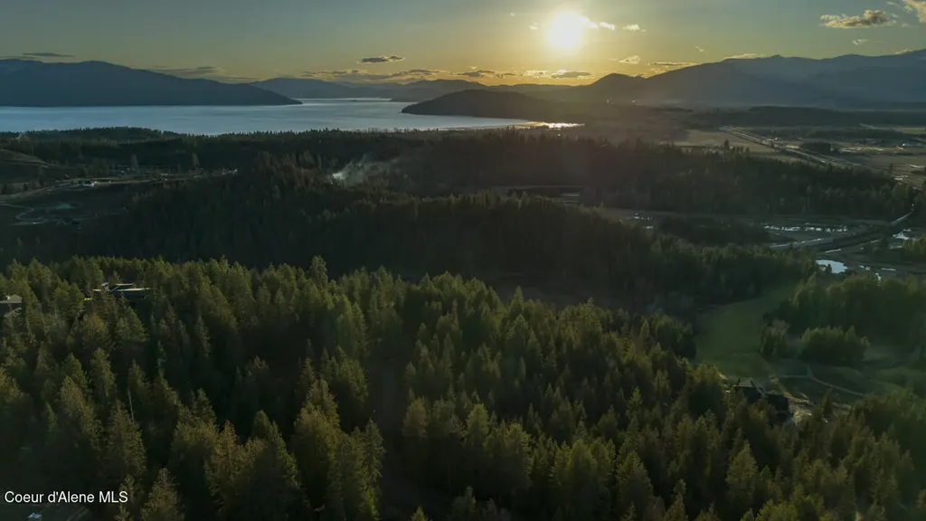 Nna White Cloud Sandpoint ID 83864