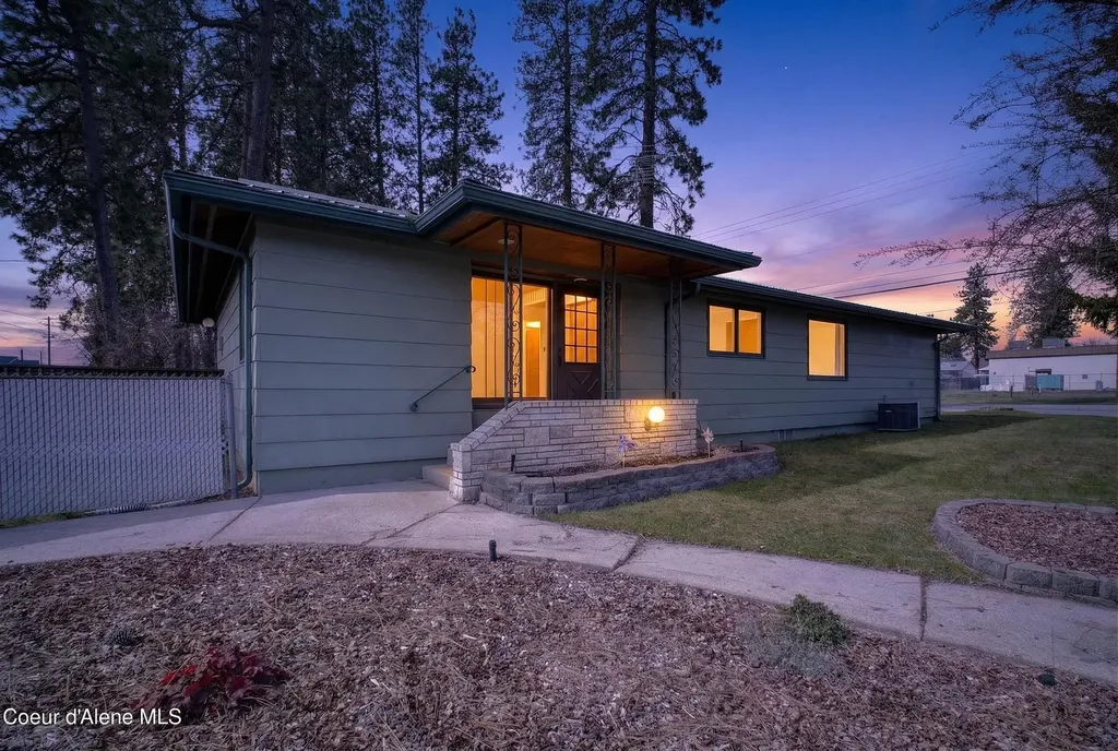 212 E Mullan Avenue Post Falls ID 83854