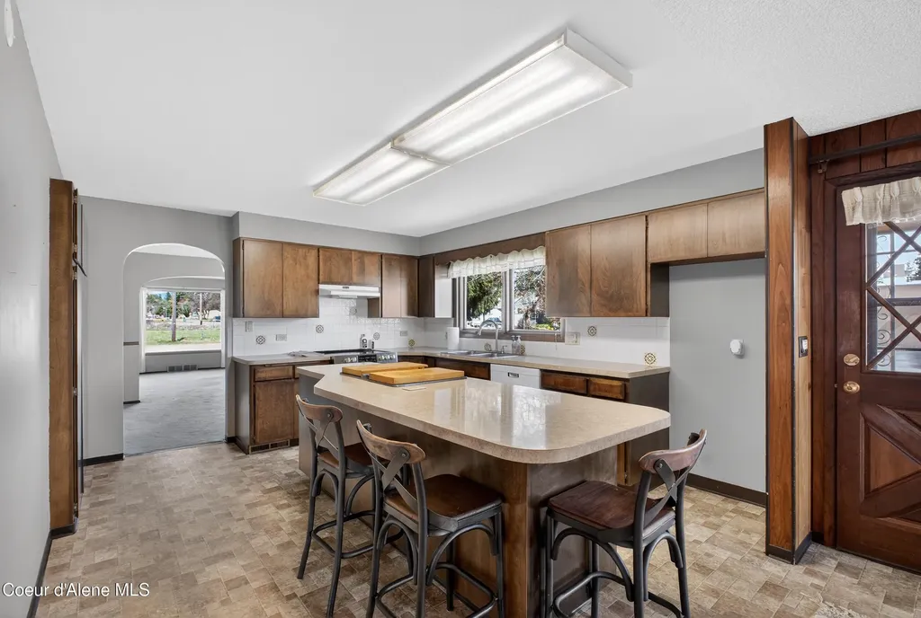 212 E Mullan Avenue Post Falls ID 83854