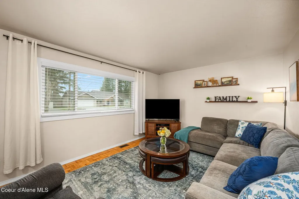 10220 N Reed Road Hayden ID 83835