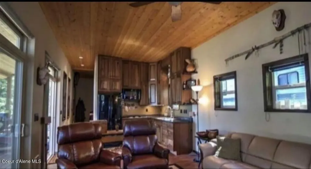 145 Cedar Drive Bayview ID 83803