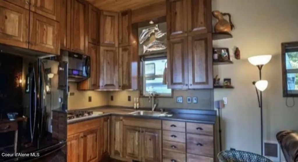 145 Cedar Drive Bayview ID 83803