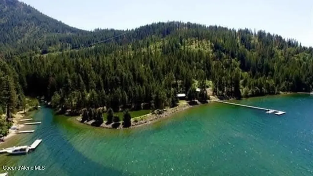 145 Cedar Drive Bayview ID 83803