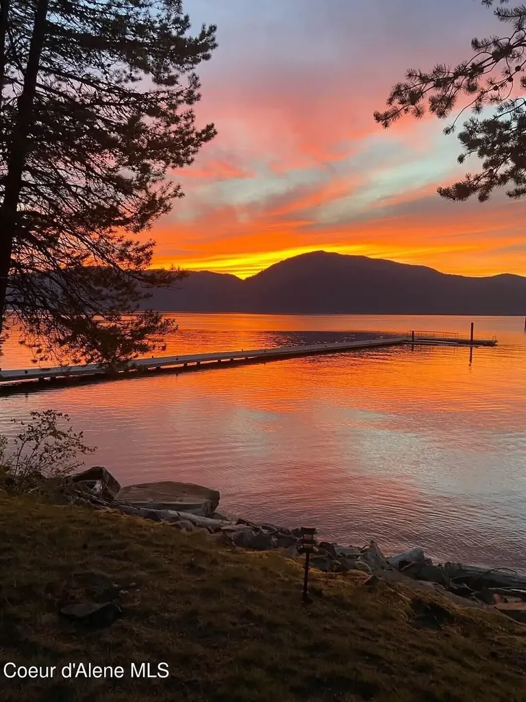 145 Cedar Drive Bayview ID 83803