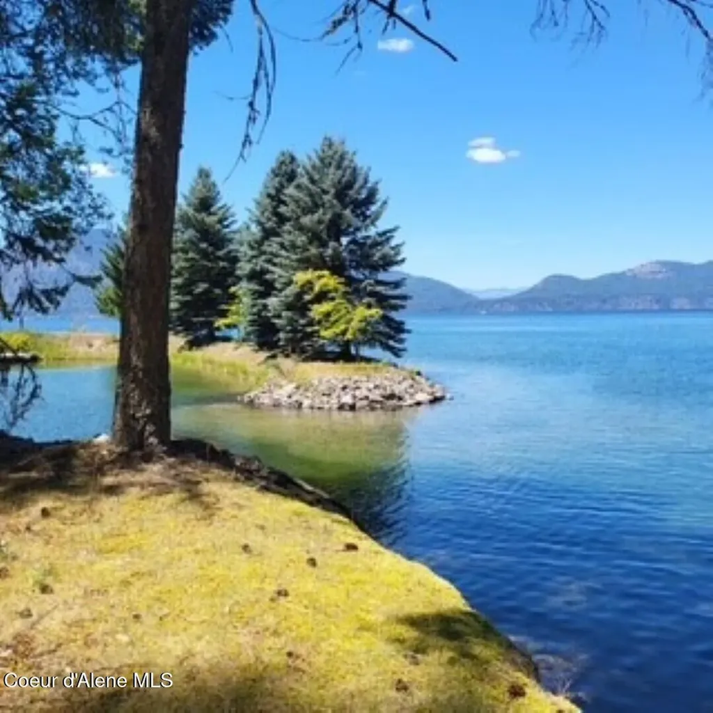 145 Cedar Drive Bayview ID 83803