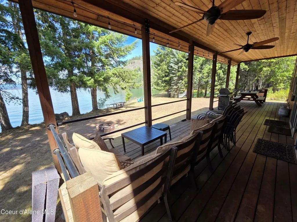 145 Cedar Drive Bayview ID 83803