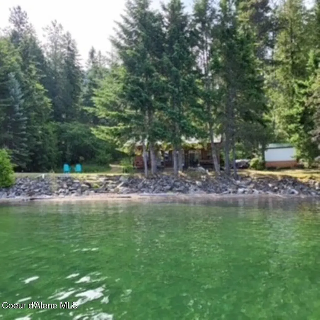 145 Cedar Drive Bayview ID 83803