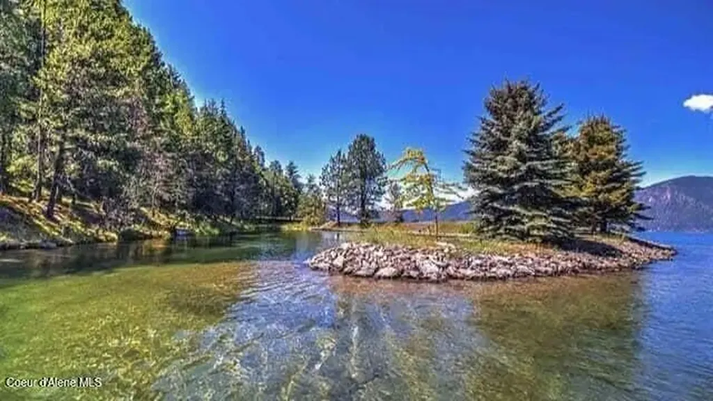 145 Cedar Drive Bayview ID 83803
