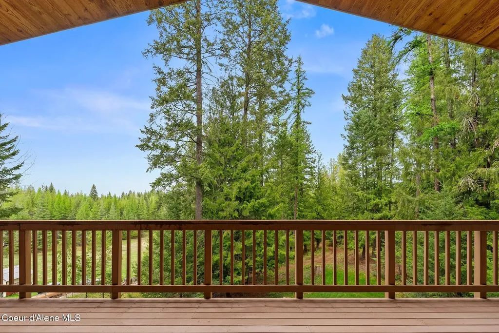 335 Tamarack Lane Sagle ID 83860