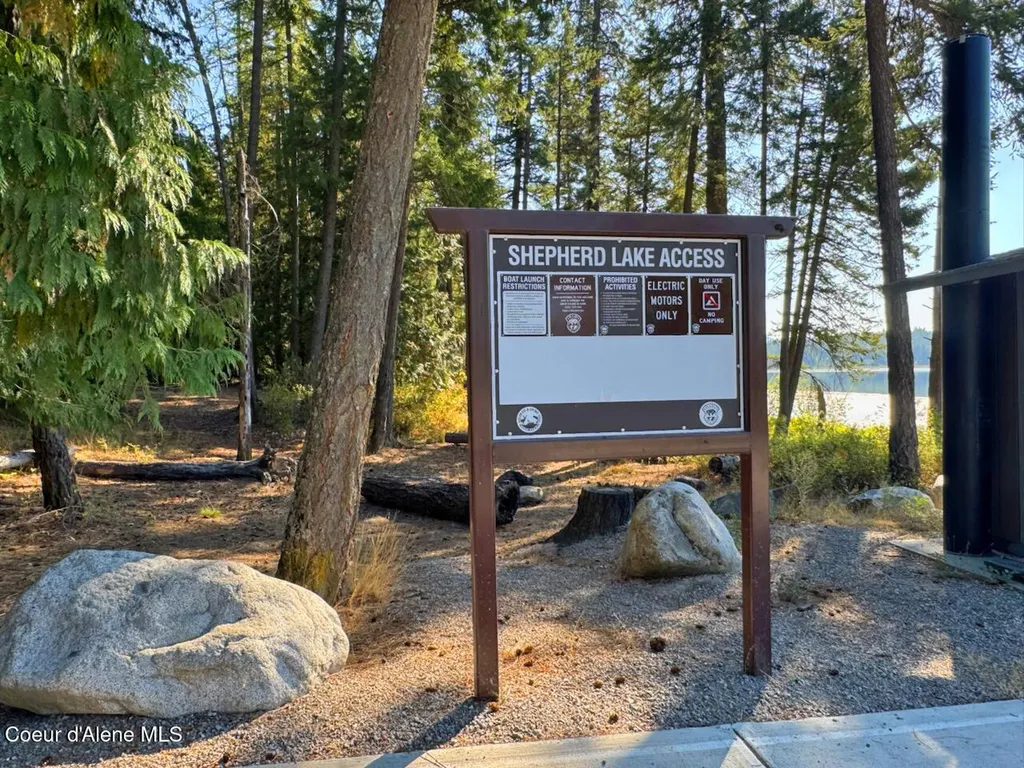 335 Tamarack Lane Sagle ID 83860