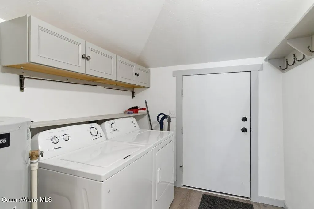 713 Earle Street Mullan ID 83846