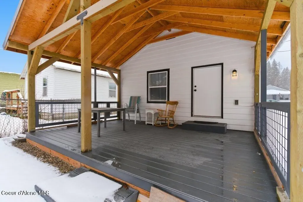 713 Earle Street Mullan ID 83846