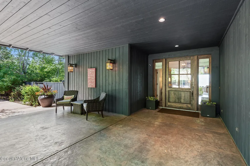 7783 S Buckrail Road Harrison ID 83833