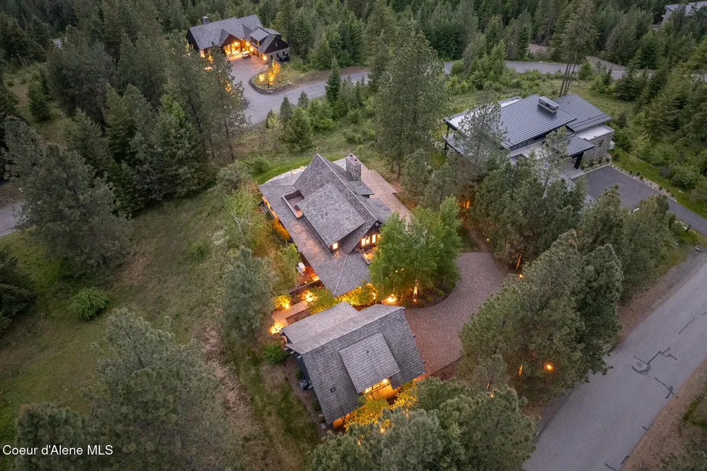 7783 S Buckrail Road Harrison ID 83833