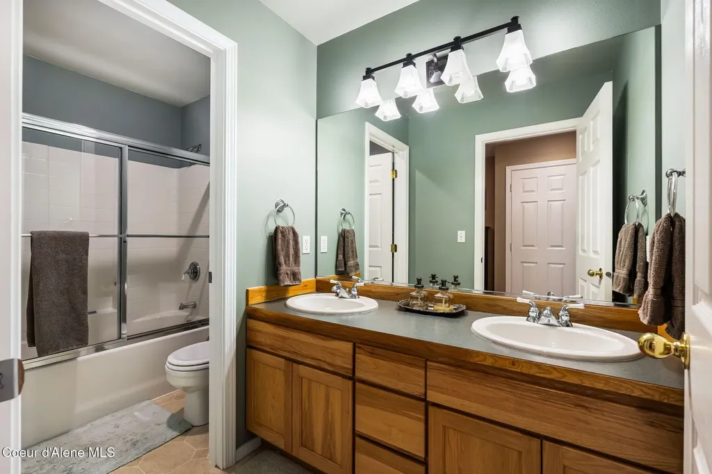 108 Indian Meadows Road Sandpoint ID 83864