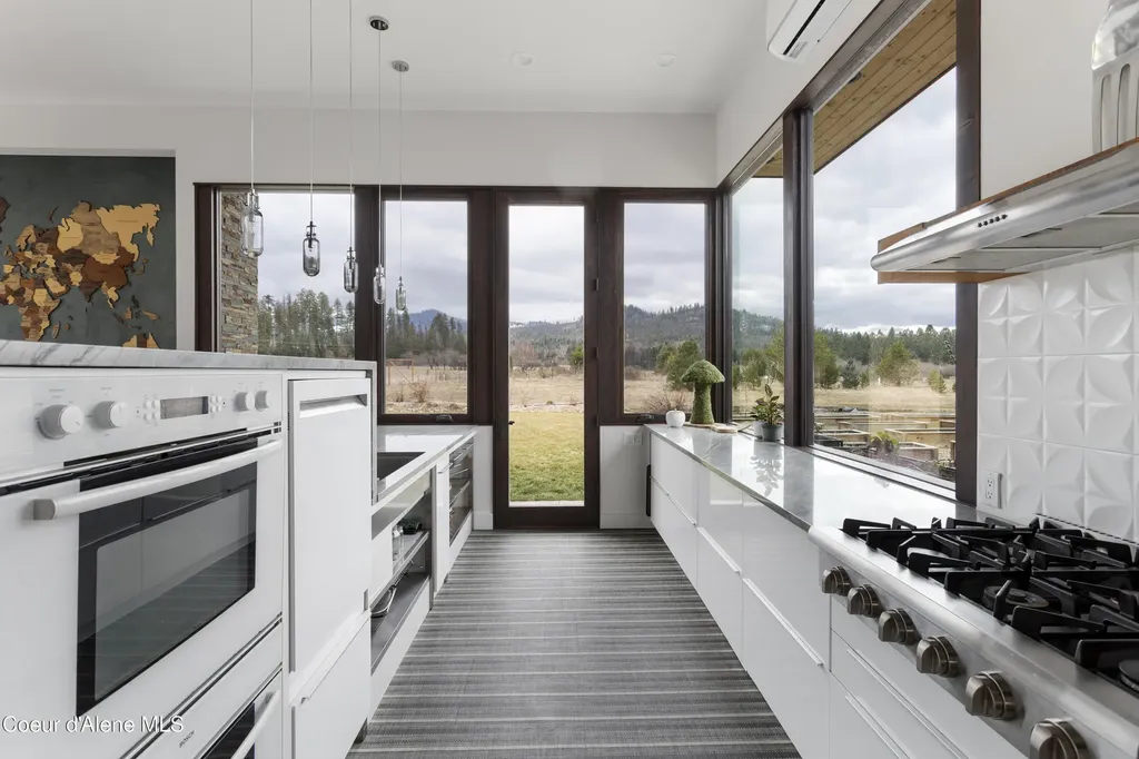 432 Stagecoach Drive Sagle ID 83860
