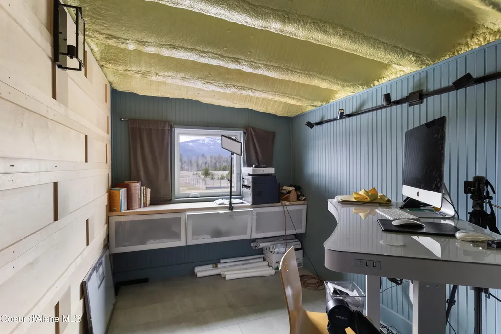 432 Stagecoach Drive Sagle ID 83860